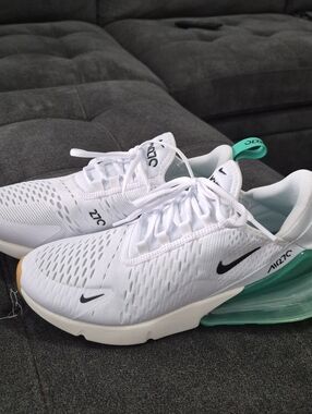 Nike Women's White & Teal Air Max 270 Sneakers